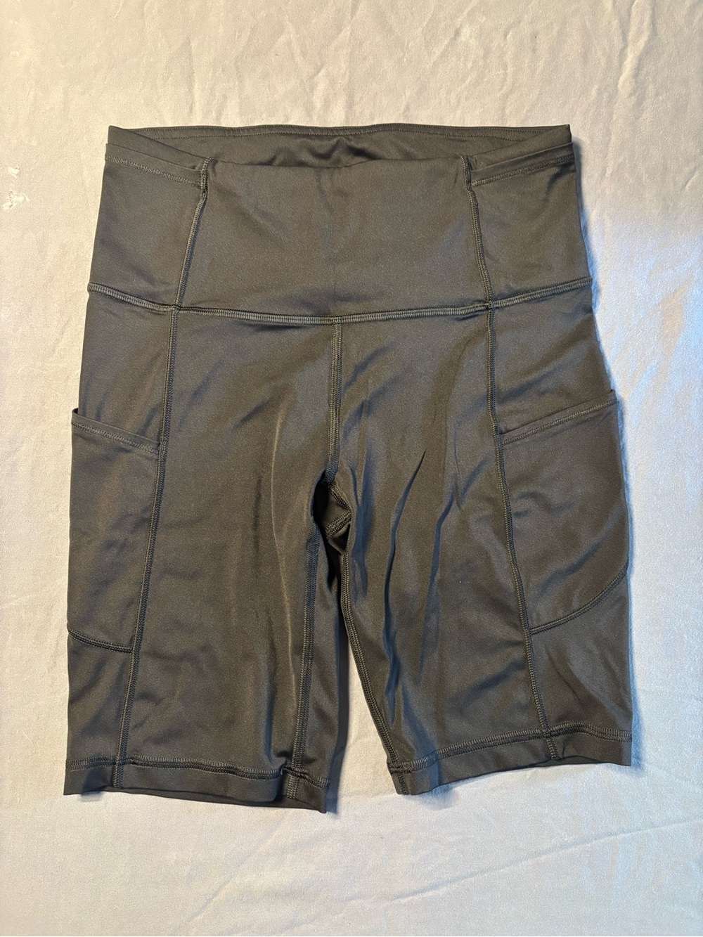 Lululemon Girls Shorts Sz 4